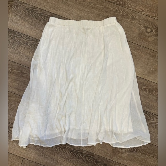 Cristina B XL Elegant White Layered Button-Down Maxi Skirt - Picture 5 of 7